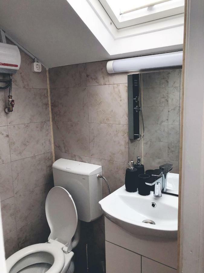 Studio Central Тиргу-Жіу Екстер'єр фото